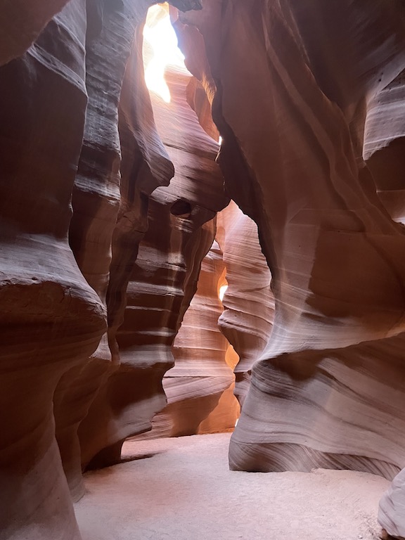 upper antelope canyon empty floor
