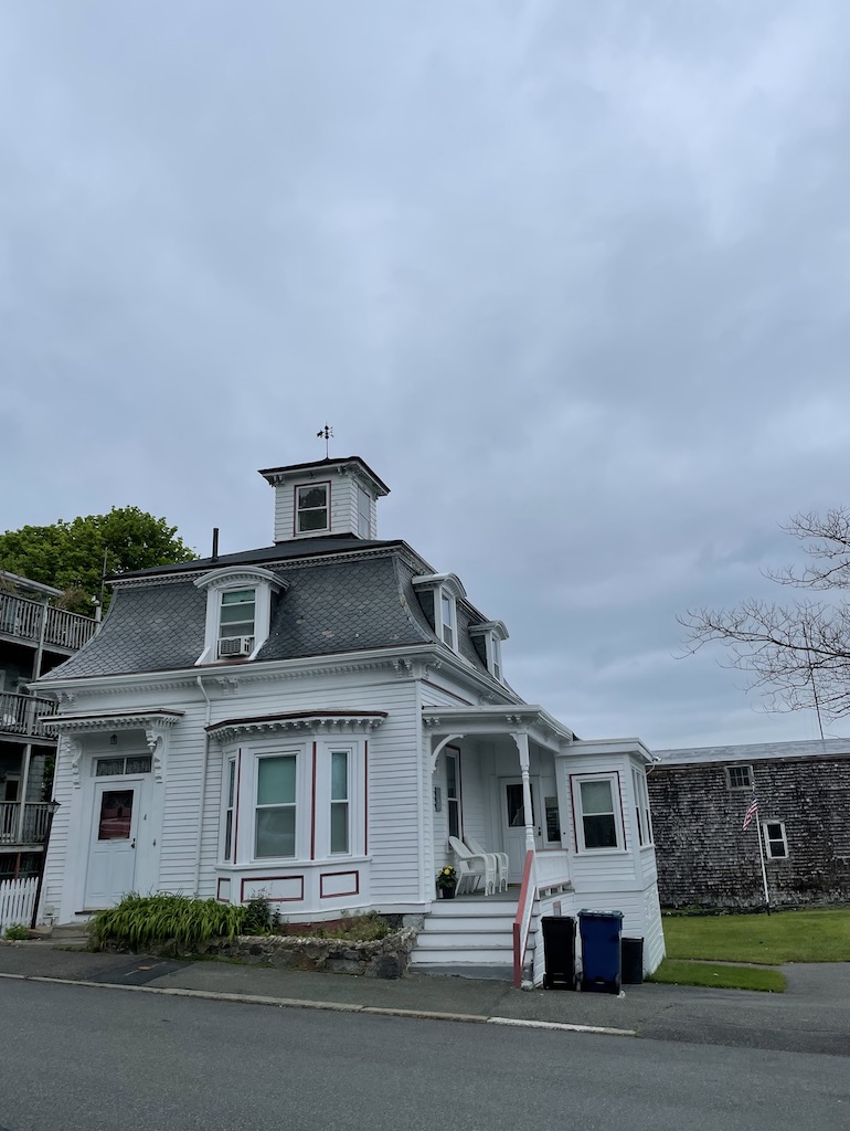 max and danis house hocus pocus day trip to salem massachusetts