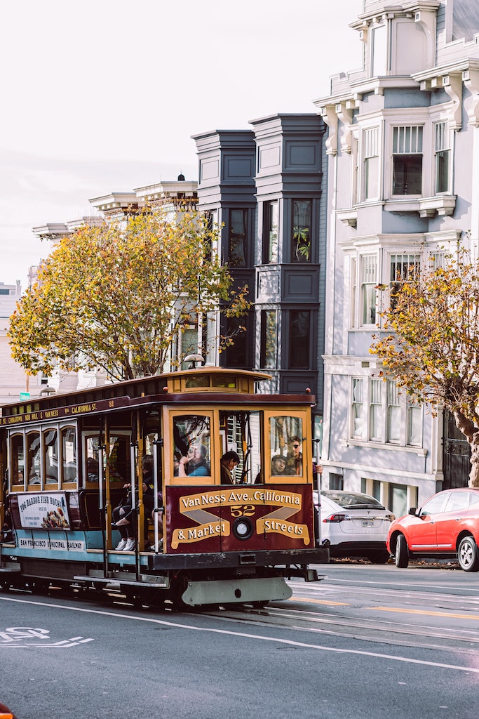 cable car historic homes expensive homes nob hill san francisco california