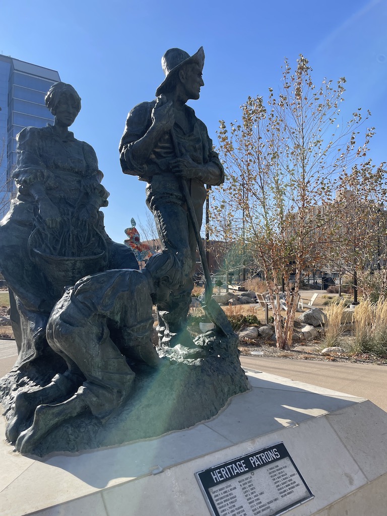 sculpture pioneer courage park omaha nebraska