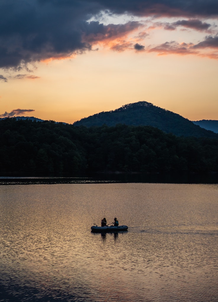 Roanoke virginia sunset over lake boating