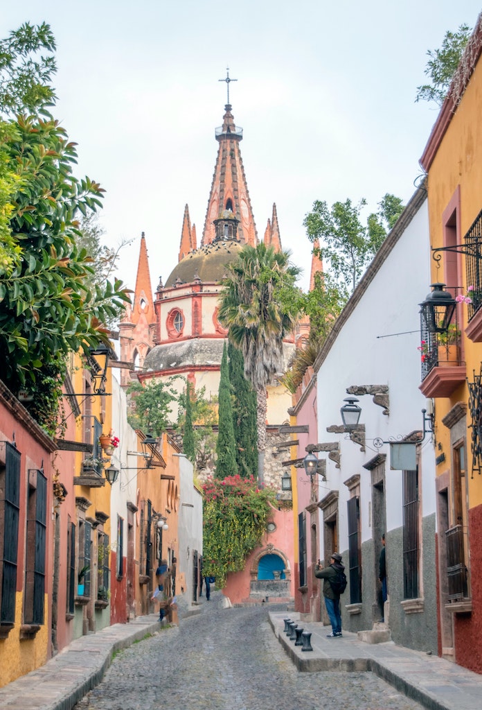 colorful buildings San Miguel de Allende