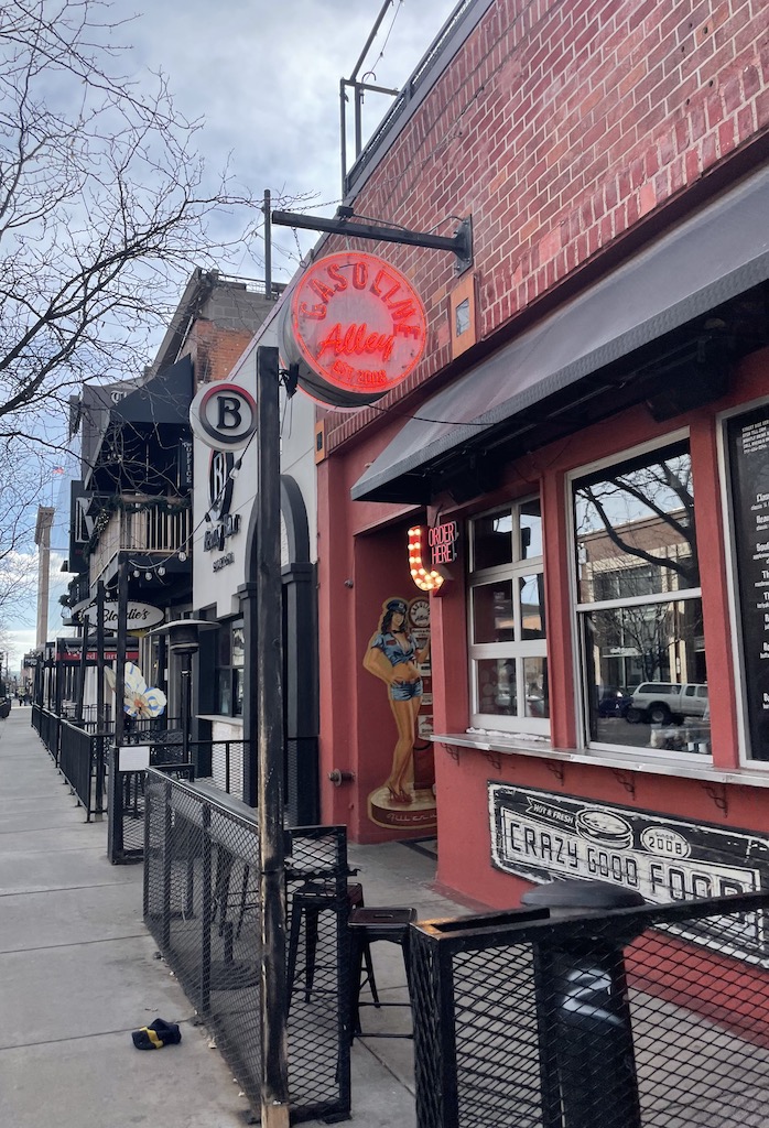 downtown colorado springs colorado bars