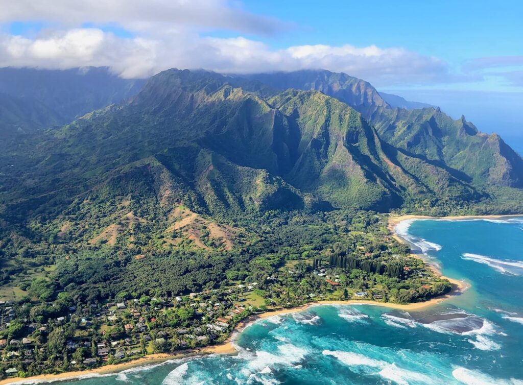 kauai hawaii napali coast pacific ocean