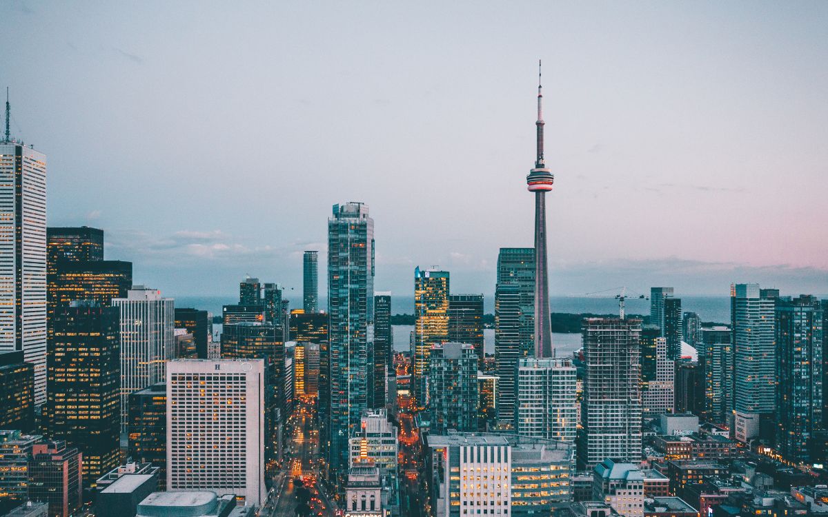 toronto skyline sunset canada