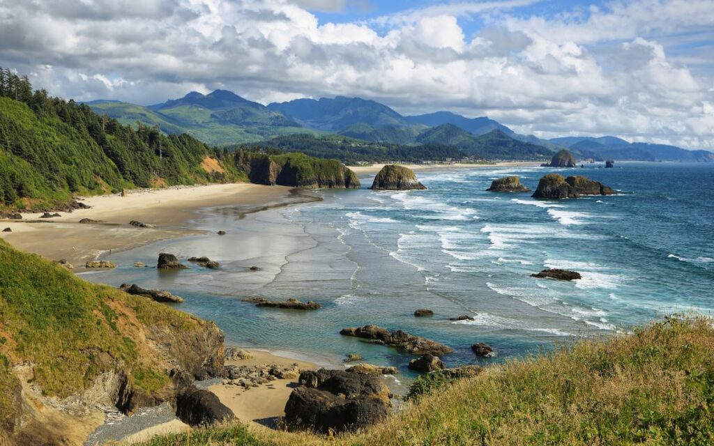 cannon beach Ecola State Park near portland oregon pacific ocean