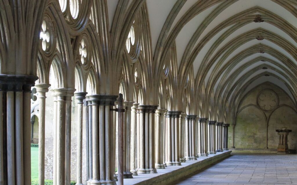 university of oxford arched hallways