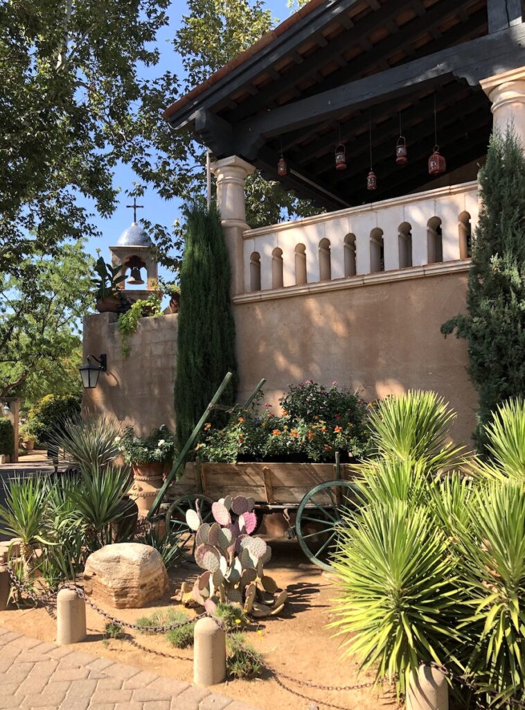 Tlaquepaque Arts and shopping village sedona arizona shopping
