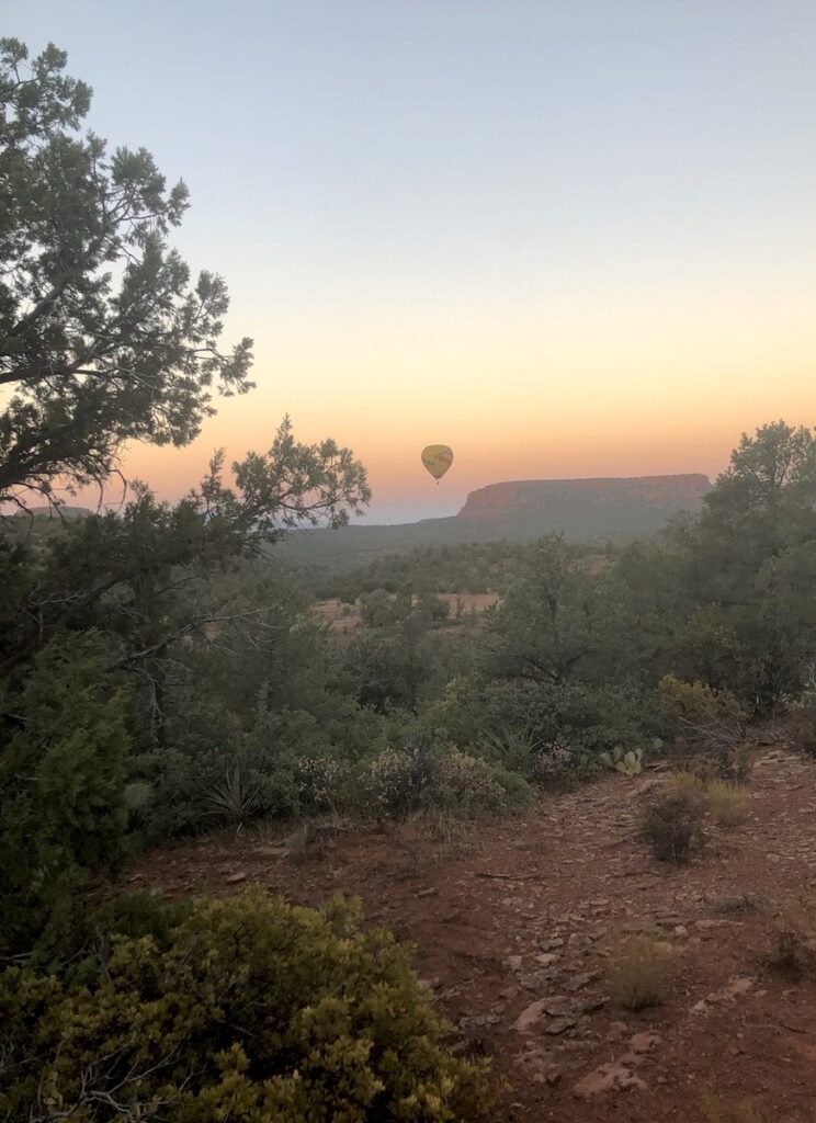 sunrise hot air balloons desert landscape sedona arizona