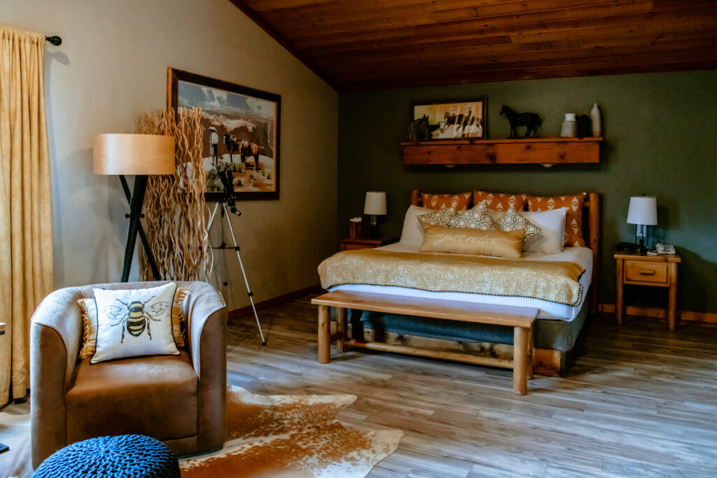 Red Cliffs Lodge Cabin moab utah