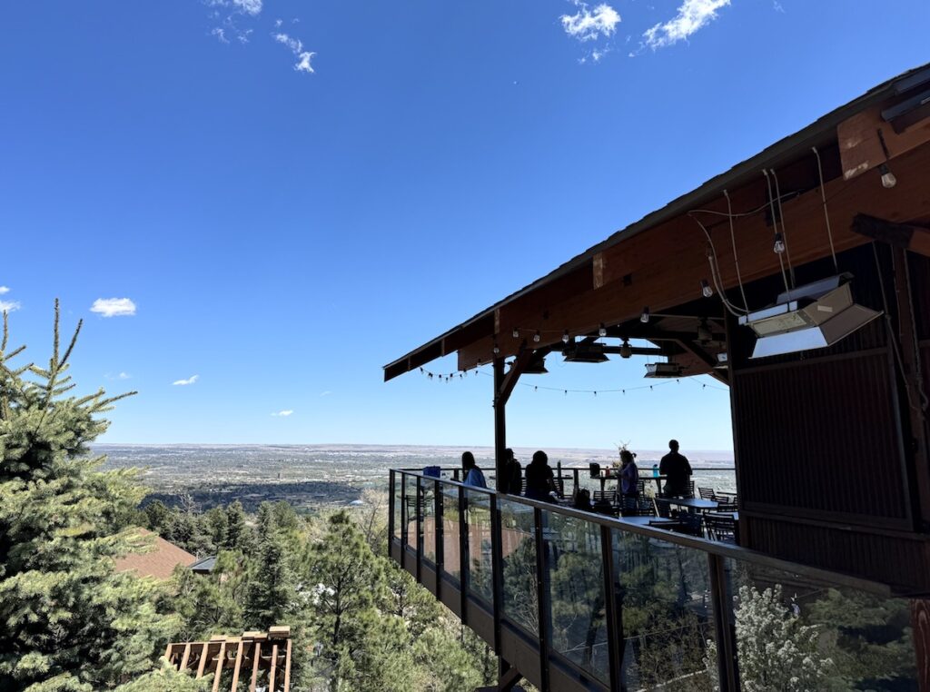 dining area at cheyenne mountain zoo colorado springs
