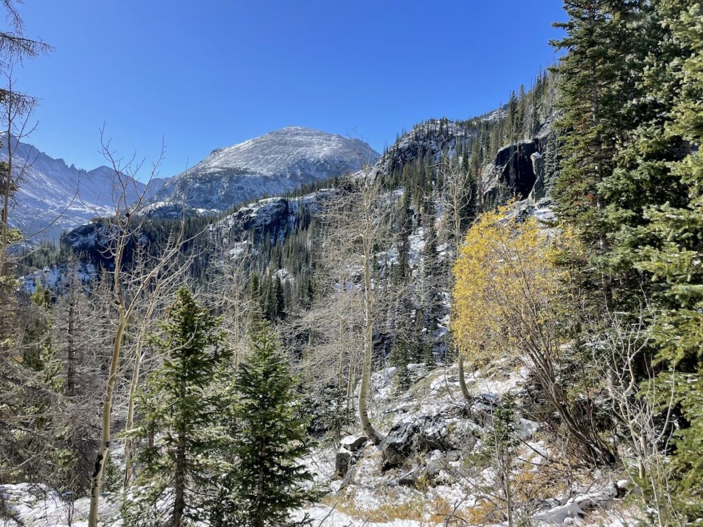 snowy fall landscape rocky mountain national park colorado dream and emerald lake trails