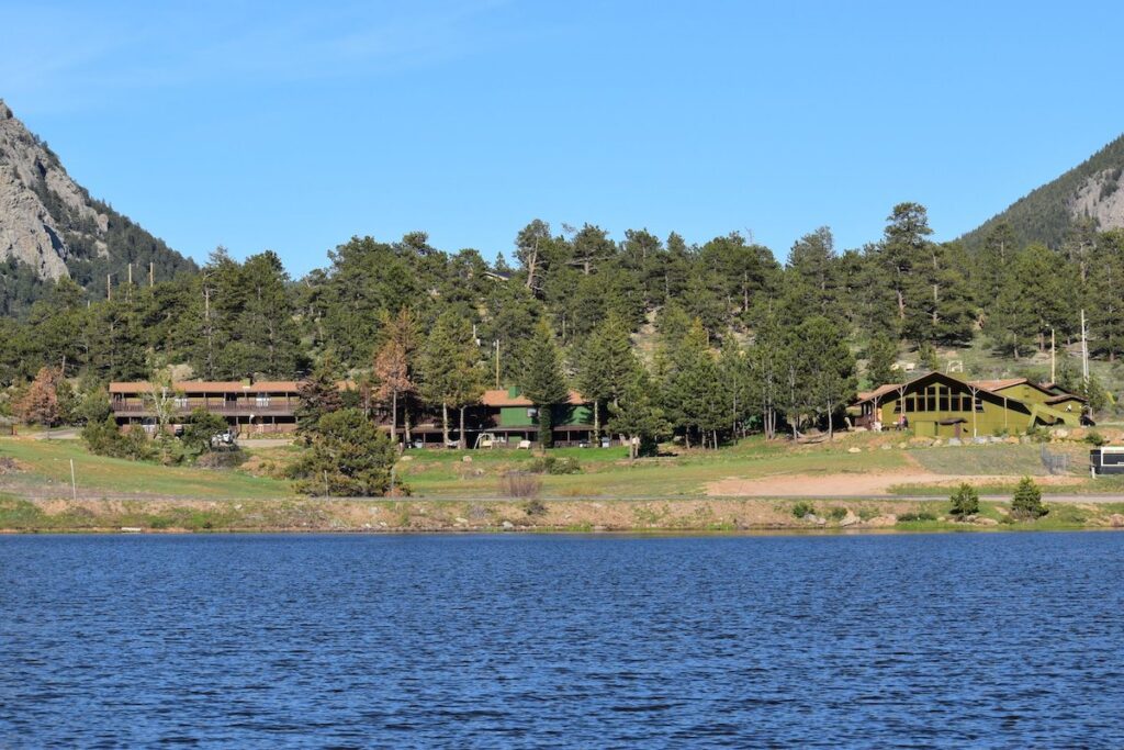 Estes Lake lodge