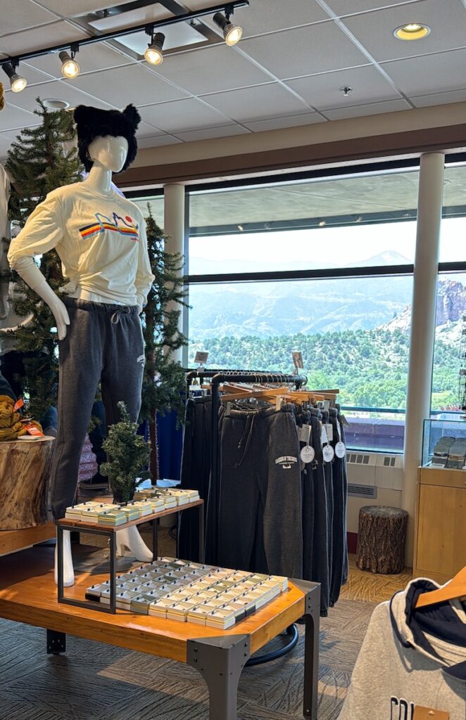 garden of the gods visitor center and gift shop colorado springs