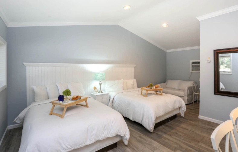 southampton hotels hamlet inn guest room double queen new york the hamptons