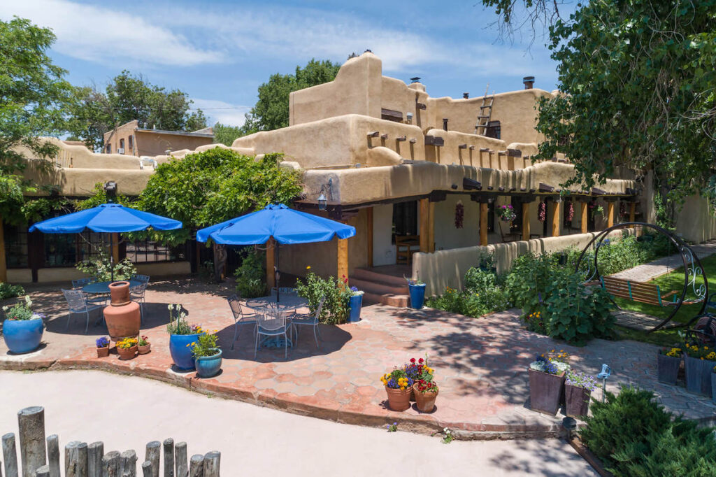 exterior inn on la loma plaza taos bed and breakfast new mexico